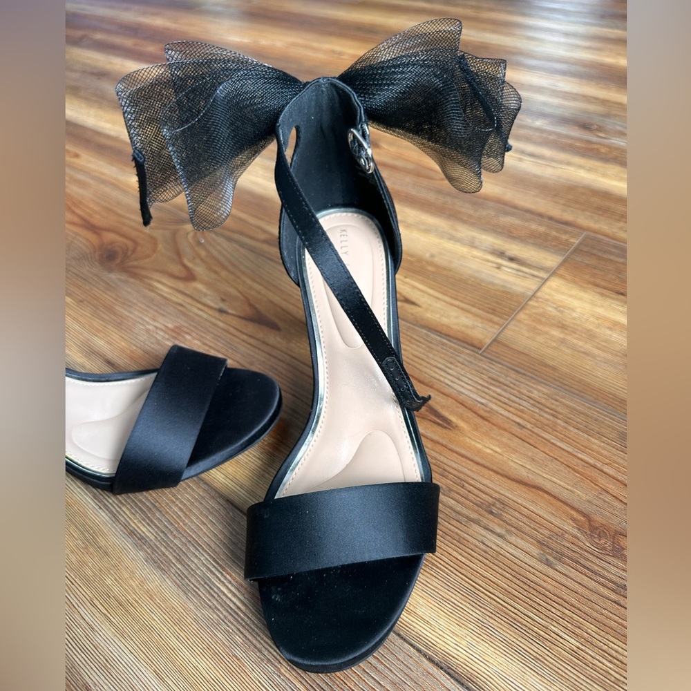 Kelly & Katie Black Bow Ankle Strap Heels – Size 8.5M – Elegant Statement - Picture 3 of 8